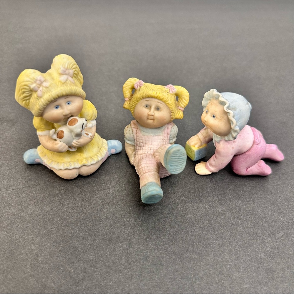 Vintage 1984 - Cabbage Patch Kids Porcelain Yellow Dress with Puppy Figurine